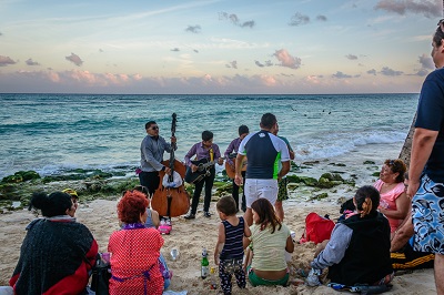 Music at Playa del Carmen
